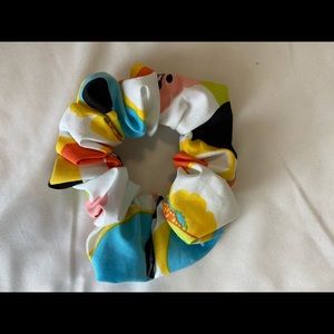 Hair scrunchie elastic